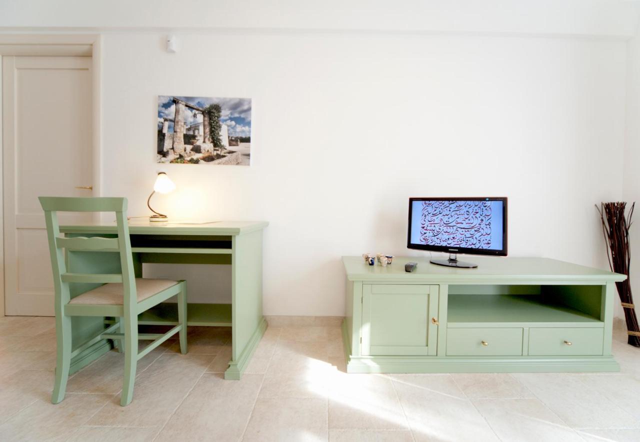 San Velletri Guest House Savelletri Phòng bức ảnh